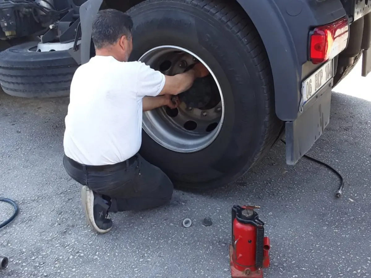 Vezirköprü Oto Lastikçi